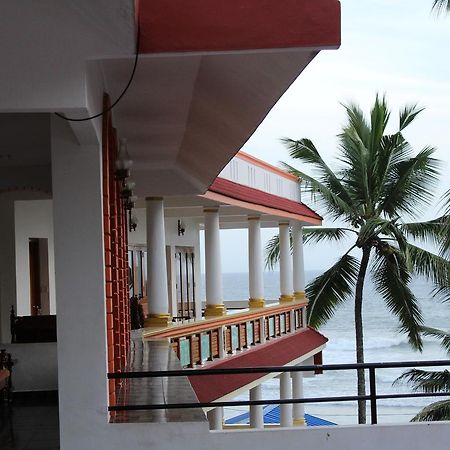 Hotel Sea View Palace - The Beach Hotel Kovalam Exterior foto