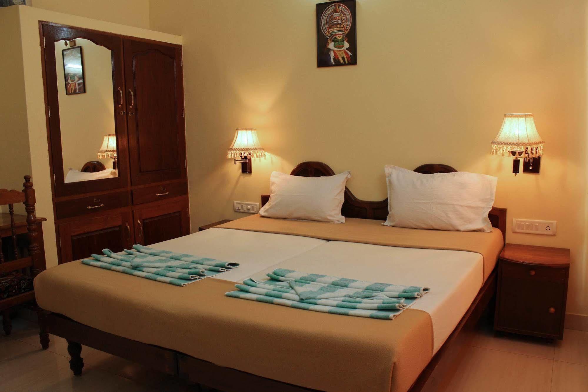 Hotel Sea View Palace - The Beach Hotel Kovalam Exterior foto